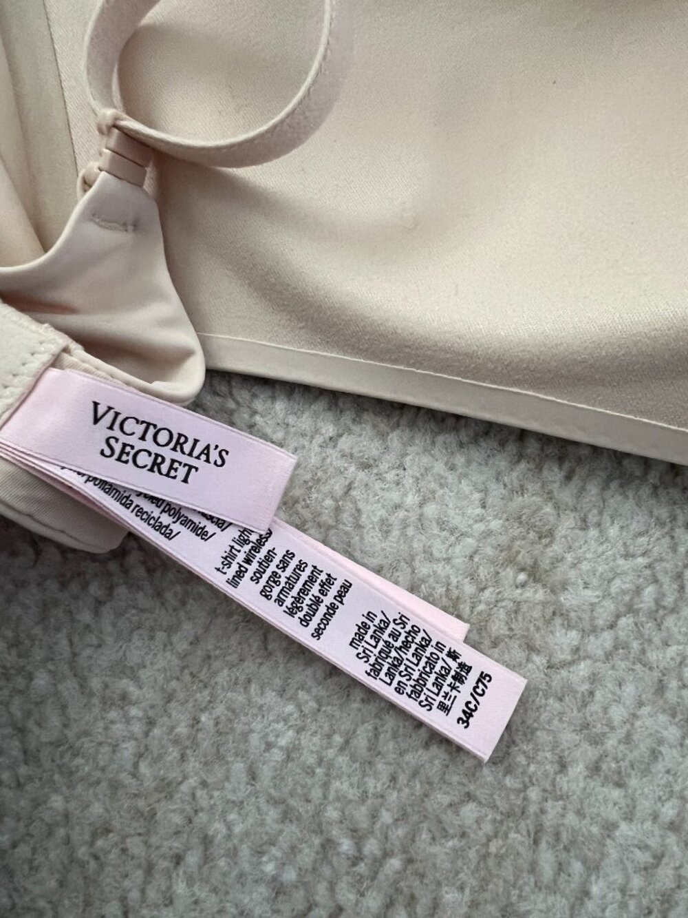 Victoria’s Secret Lightly Lined Wireless T-Shirt Bra Nude Beige 34C NWOT - Picture 2 of 8